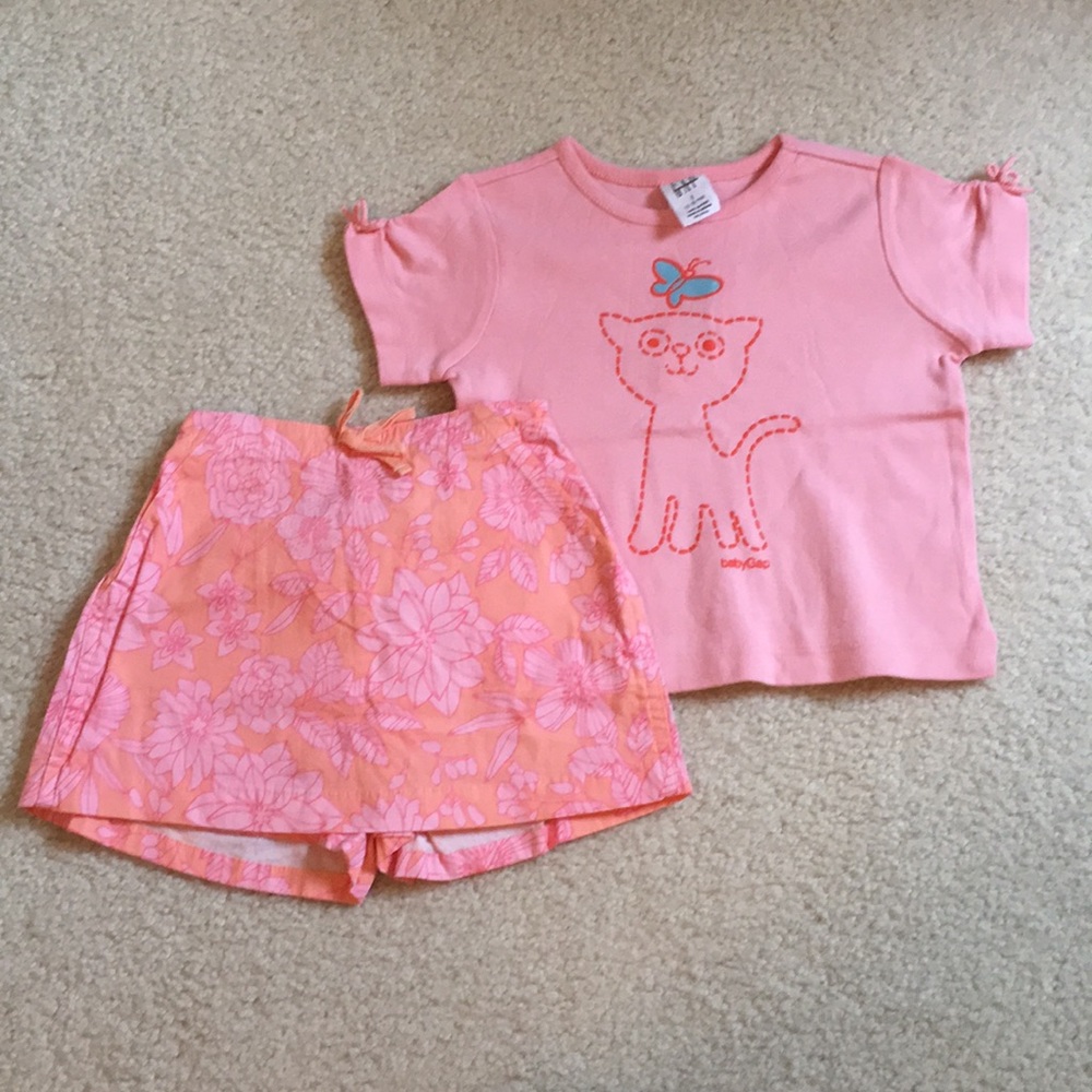 NWT baby Gap skort and T-shirt outfit size 12-18 m